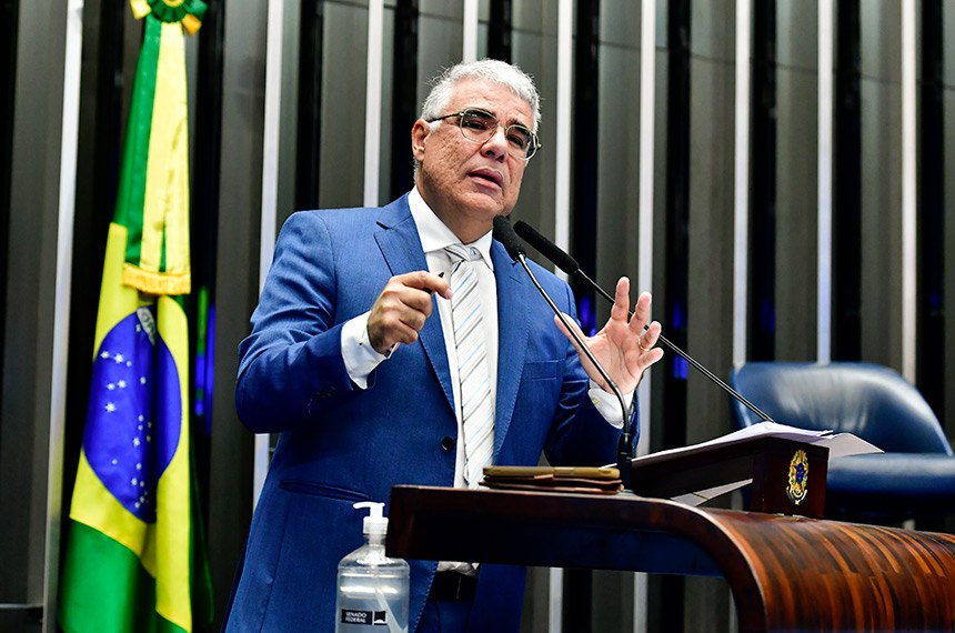 Eduardo Girão lança pré-candidatura ao Governo do Ceará em evento com líderes da Direita