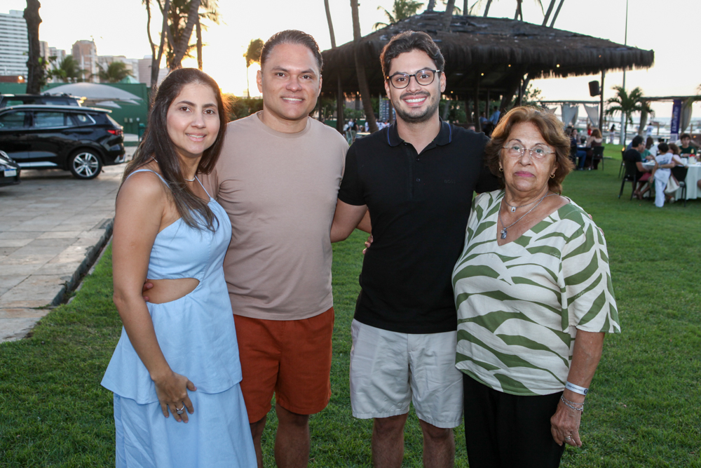 Isabela Serpa, Mailton Batista, Pedro Cruz E Maria Batista(1)