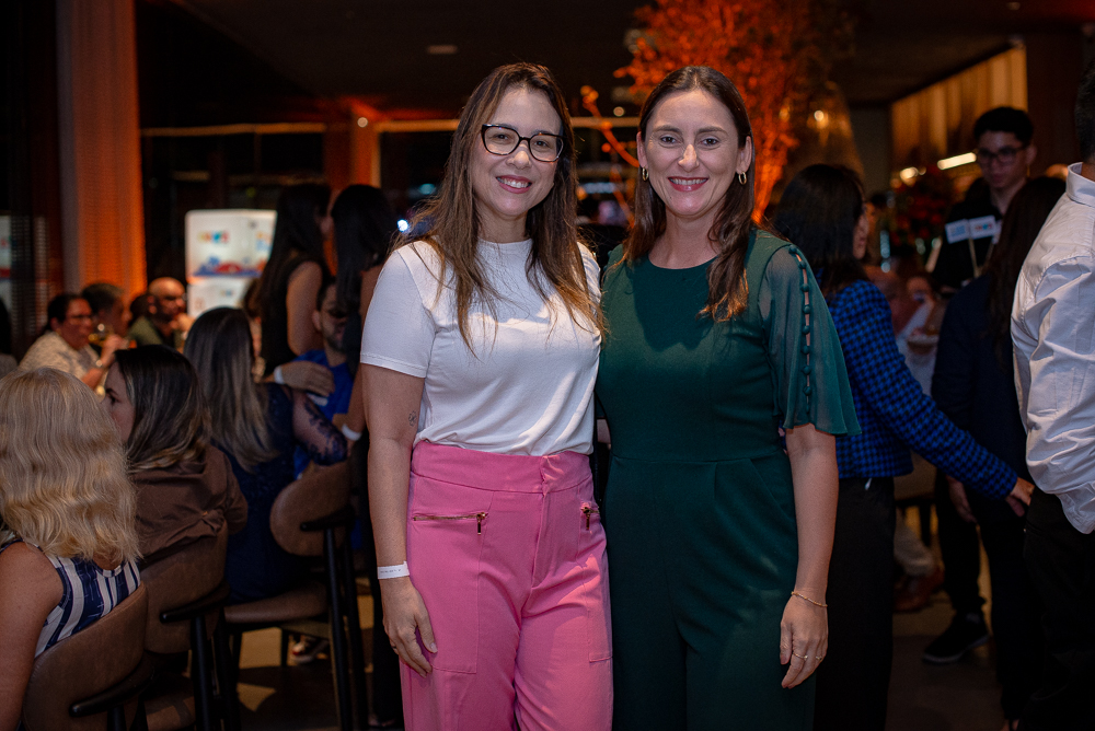 Juliana Pinheiro E Vivian Costa