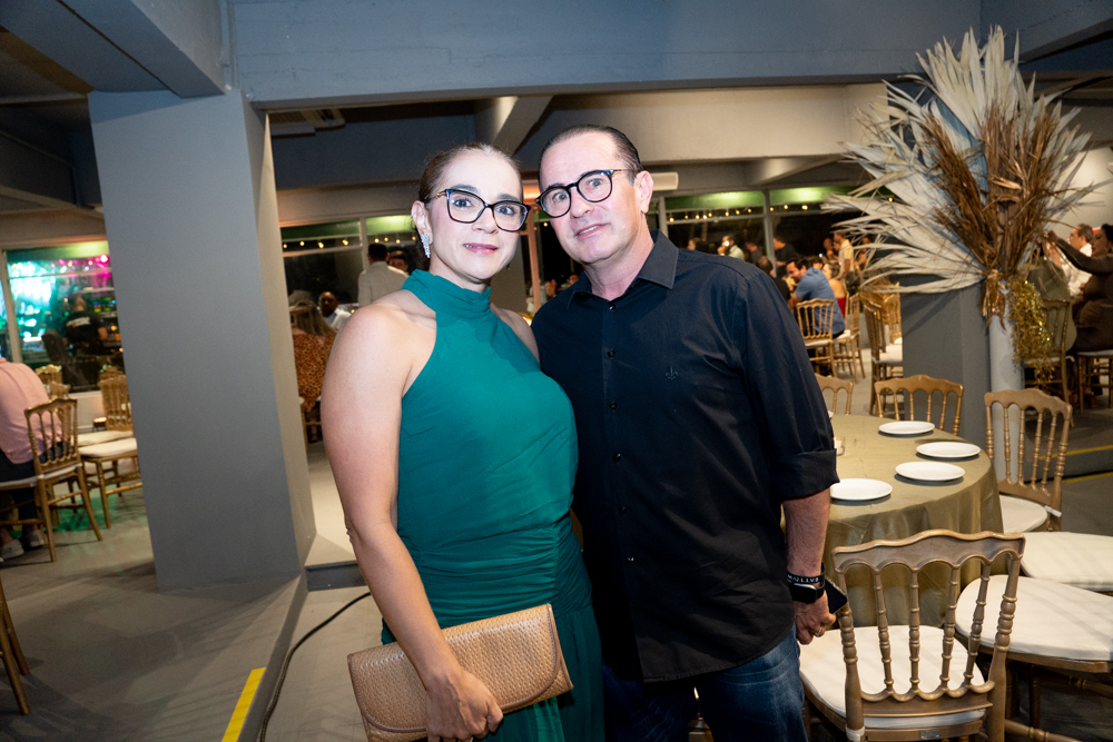 Karine Karan E Caran Neto