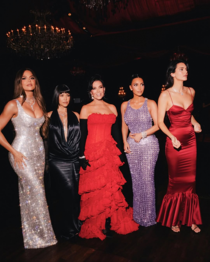 Khloe, Koutney, Kris Jenner, Kim E Kendall