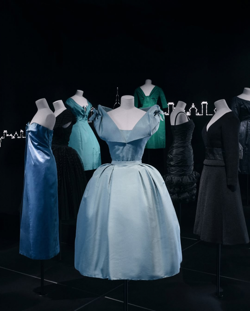 La Galerie @dior And The Azzedine Alaïa Foundation Present An Unprecedented Double Exhibition Sh (3)