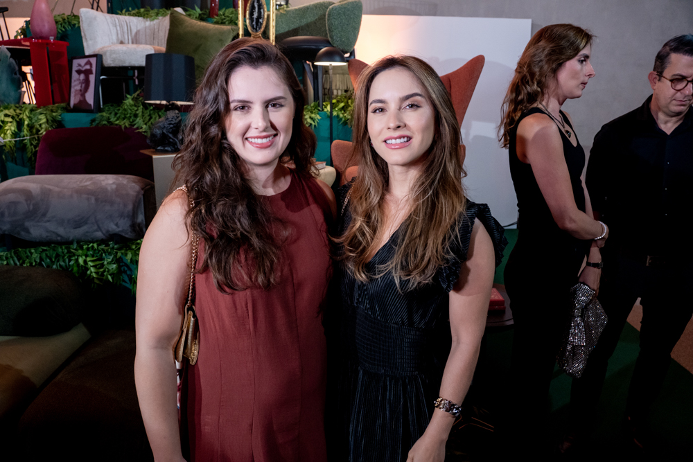 Laisa Linhares E Larissa Peixoto