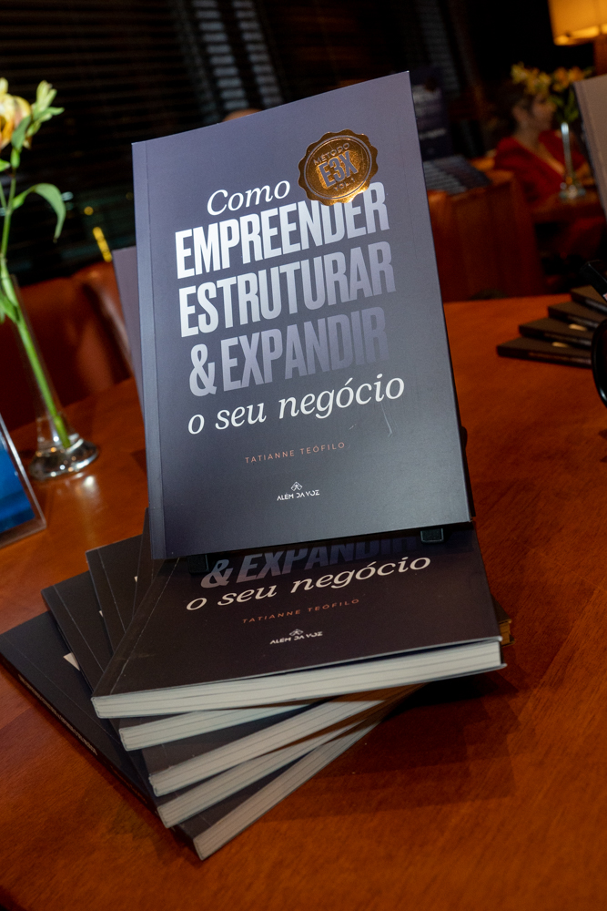 Lançamento Do Livro De Tatianne Teófilo (1)