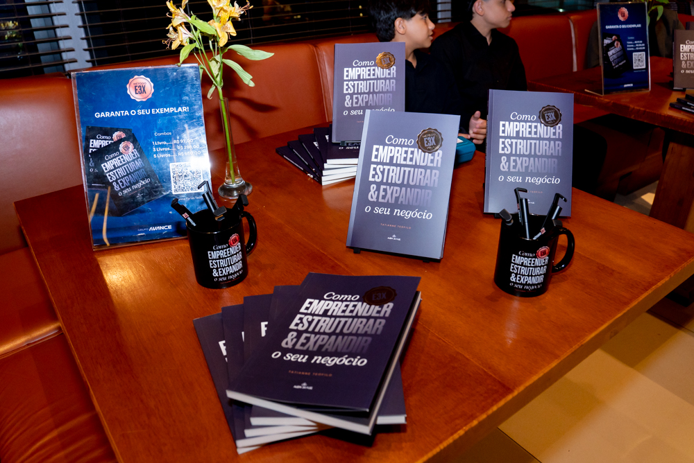 Lançamento Do Livro De Tatianne Teófilo (3)