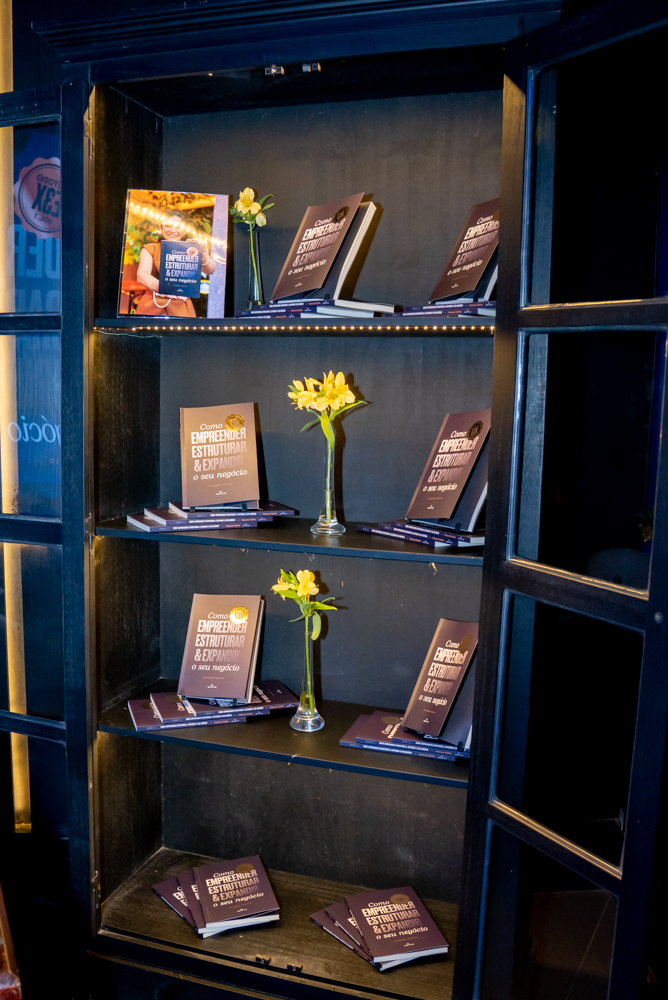 Lançamento Do Livro De Tatianne Teófilo (7)