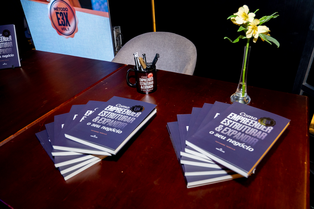 Lançamento Do Livro De Tatianne Teófilo (8)