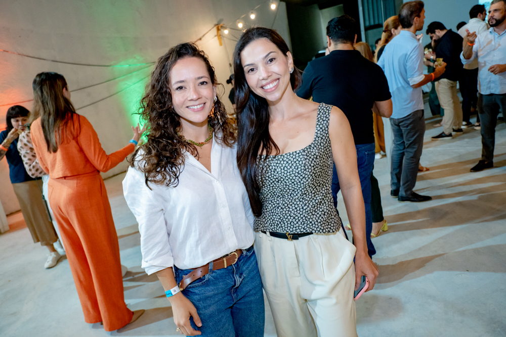 Lara Magalhães E Lane Pinto