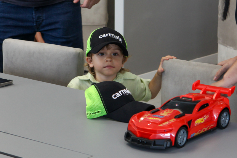 Nova concessionária - Abertura da Leapmotor Vouga movimenta avenida Júlio Ventura com apresentação de modelos da marca chinesa