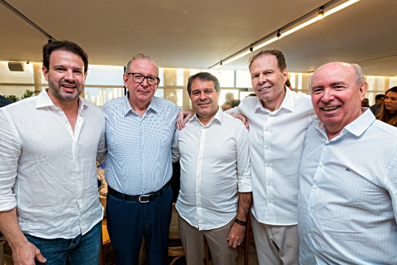 DUPLA COMEMORAÇÃO - Ricardo Cavalcante e Edgar Gadelha celebram aniversário em prestigiado almoço na FIEC