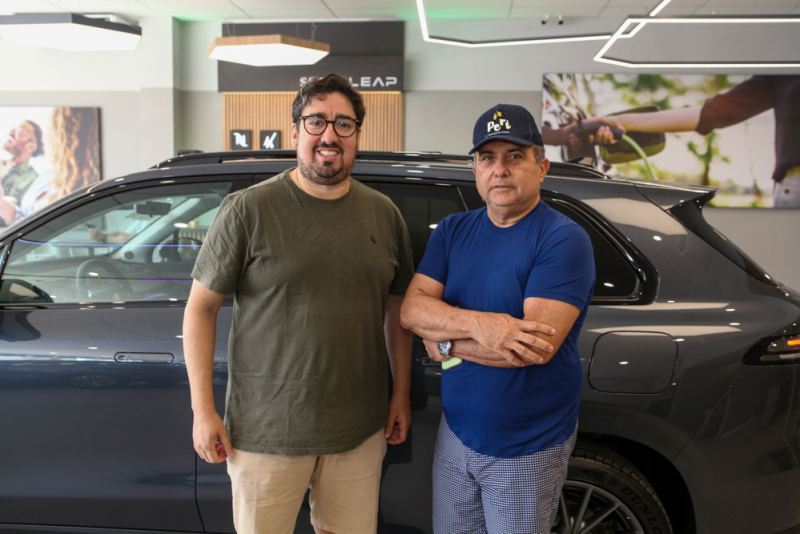 Nova concessionária - Abertura da Leapmotor Vouga movimenta avenida Júlio Ventura com apresentação de modelos da marca chinesa