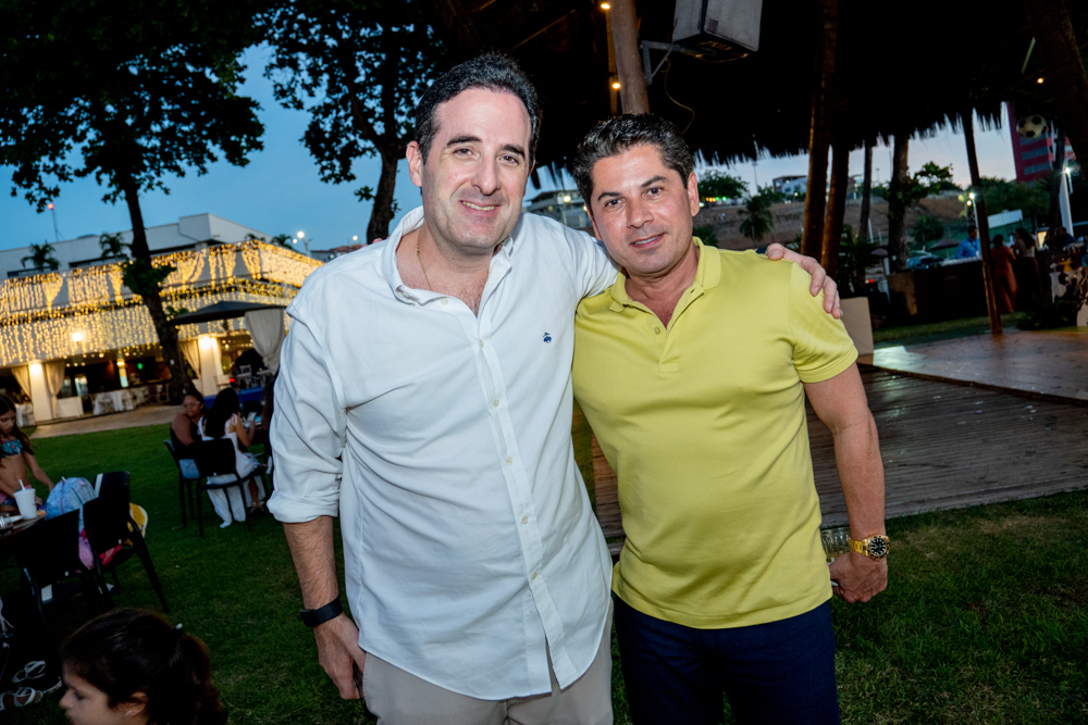 Leonardo Carneiro E Pompeu Vasconcelos