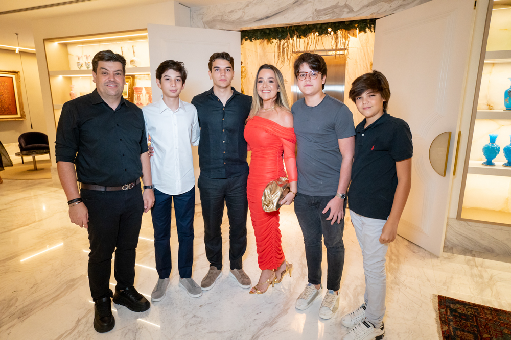Leonardo Farias, Davi E Pedro Carvalho, Sheslyda Farias, Leonardo Filho E Bernardo Farias