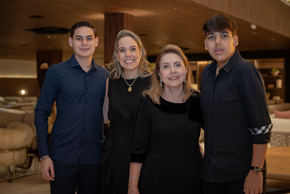 Lucas Mihaliuc, Taty Dias, Gorete Mihaliuc E Dante Dias (1)