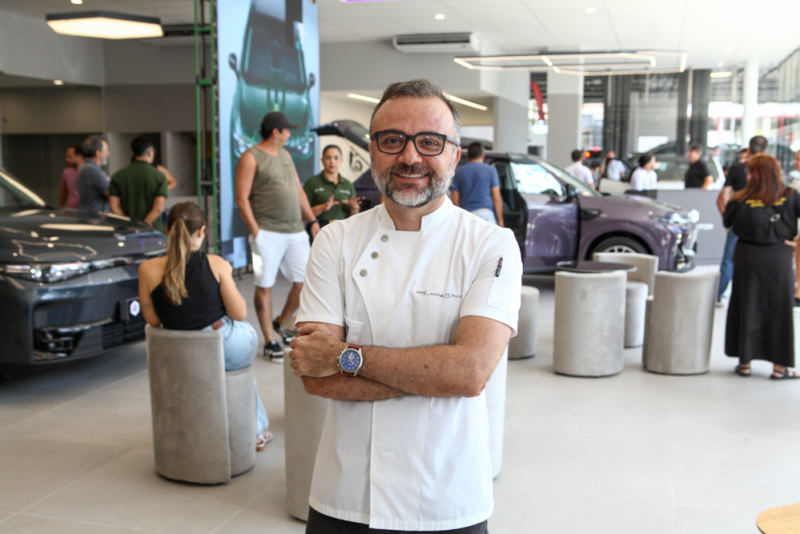 Nova concessionária - Abertura da Leapmotor Vouga movimenta avenida Júlio Ventura com apresentação de modelos da marca chinesa