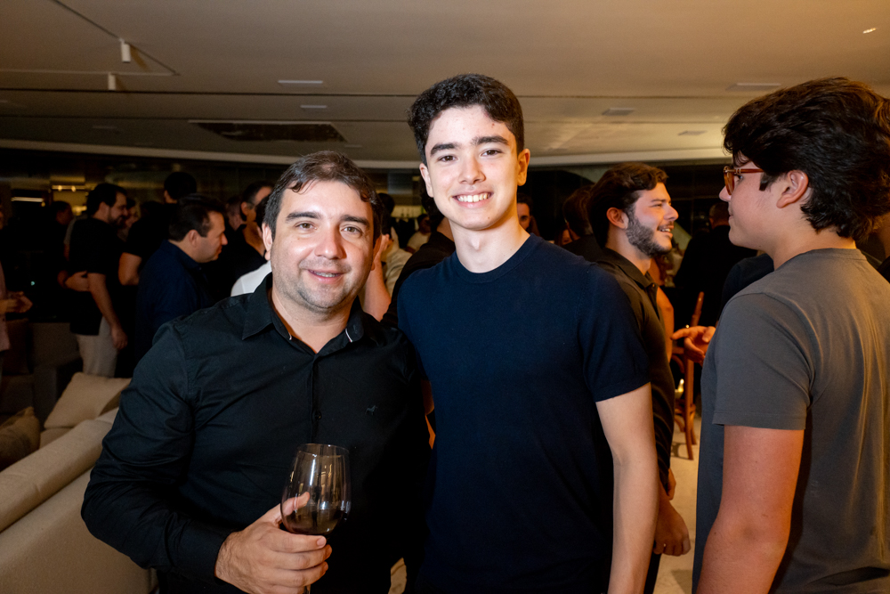 Marcos Antônio E José Fujita