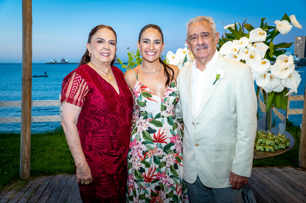 Maria Ilma, Silvia E Sylos Montezuma