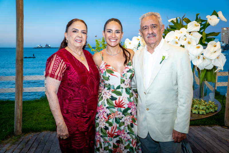 Casamento civil - Silvio Montezuma e Raiane Pretes oficializam união em sunset intimista no Iate Clube de Fortaleza