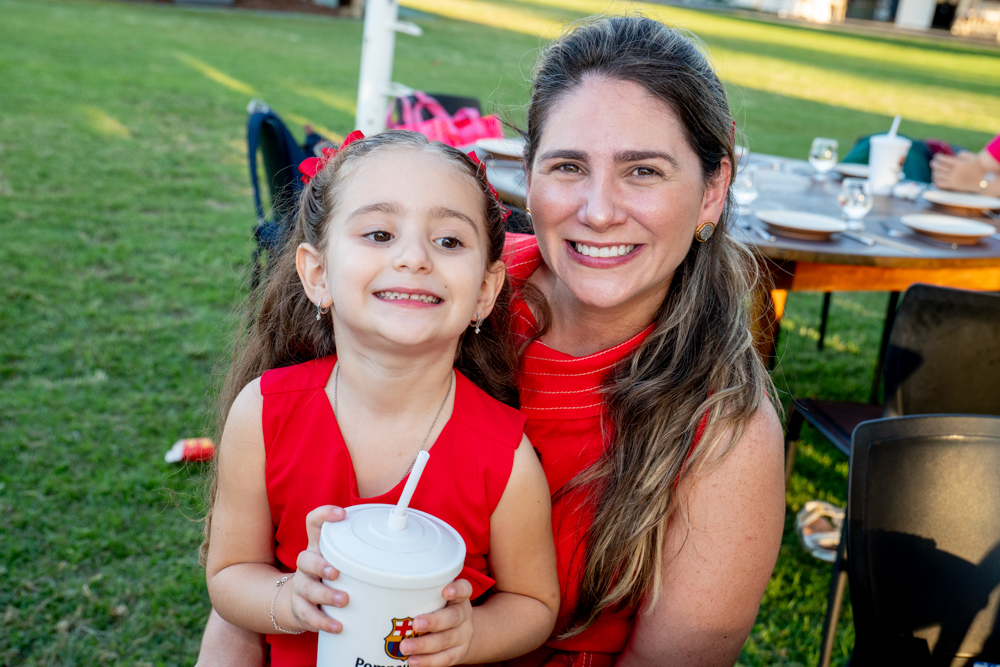 Maria Thereza E Nathalia Da Escóssia (2)