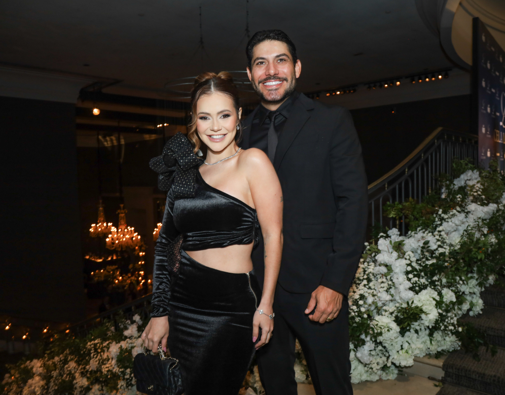 Mirela Janis E Yugnir Ângelo