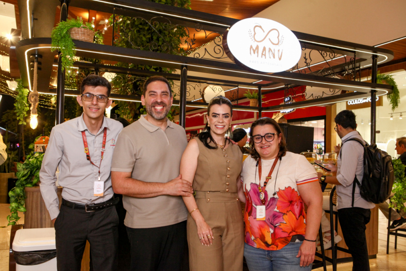 Estreia gourmet - Manuela e Nagib Acário inauguram quiosque da Manu Pães Artesanais no Eusébio