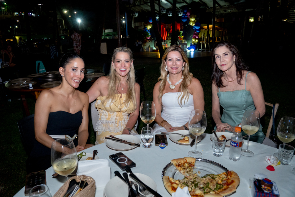 Nadia Bismarck, Mariana Da Fonte, Tatiana Luna E Gláucia Maia
