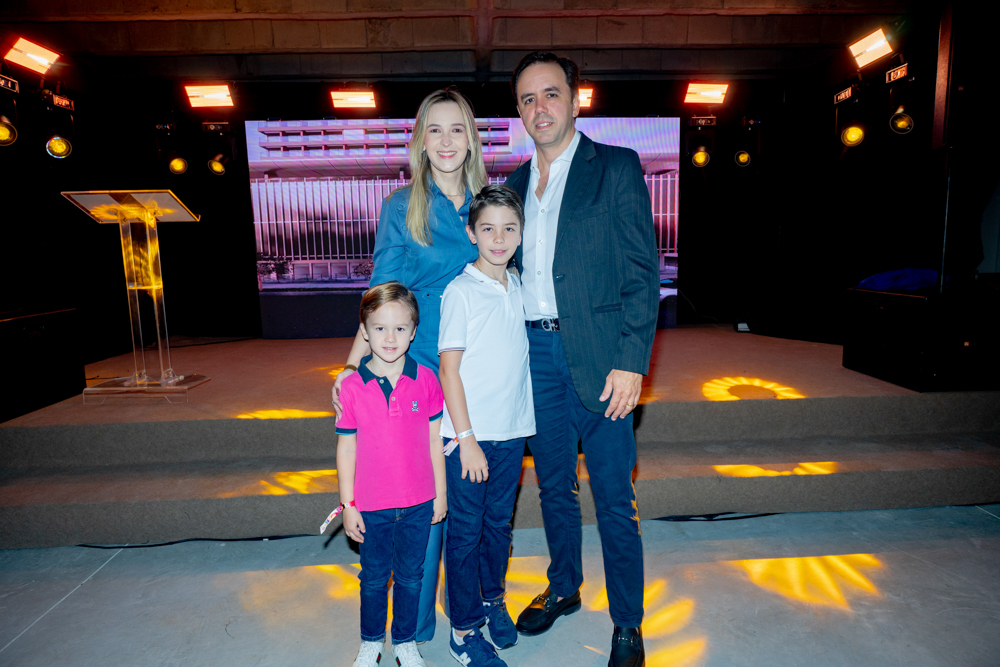 Naiana, Francisco, Lucas E Bernardo Philomeno (5)