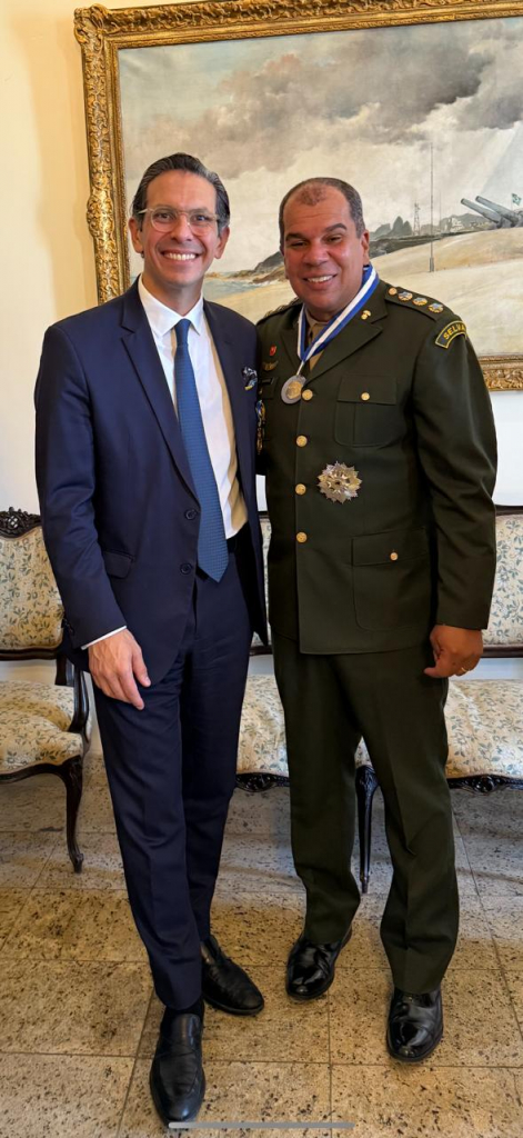 Netto Moreira E Coronel Alexandre Roberto Da Silva