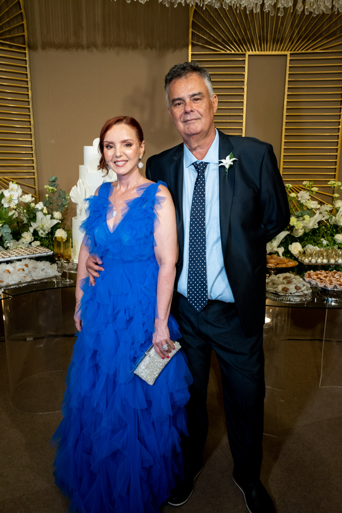 Nicolle Barbosa E César Barros