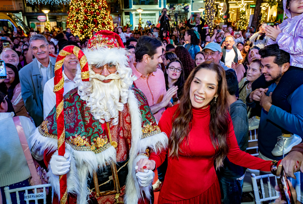 Papai Noel E Ynara Mota (3)