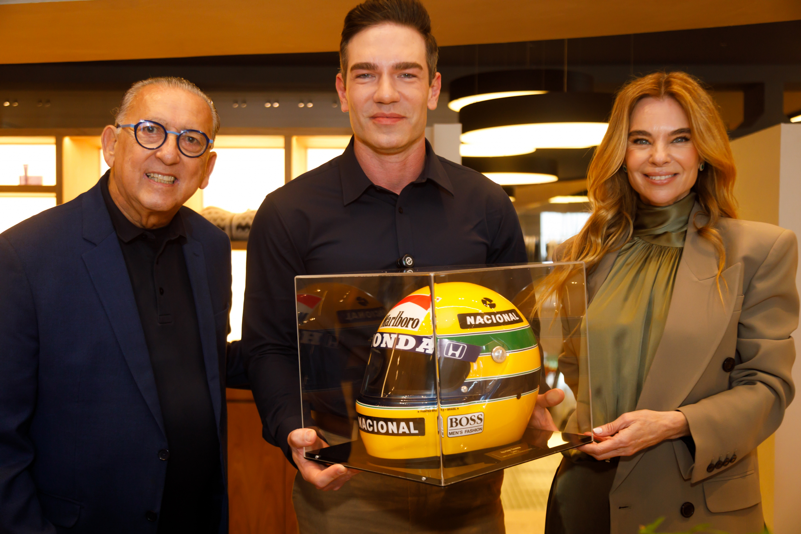 Em parceria com o Instituto Ayrton Senna, Desirée Soares lança linha de cosméticos com ativos da uva em São Paulo