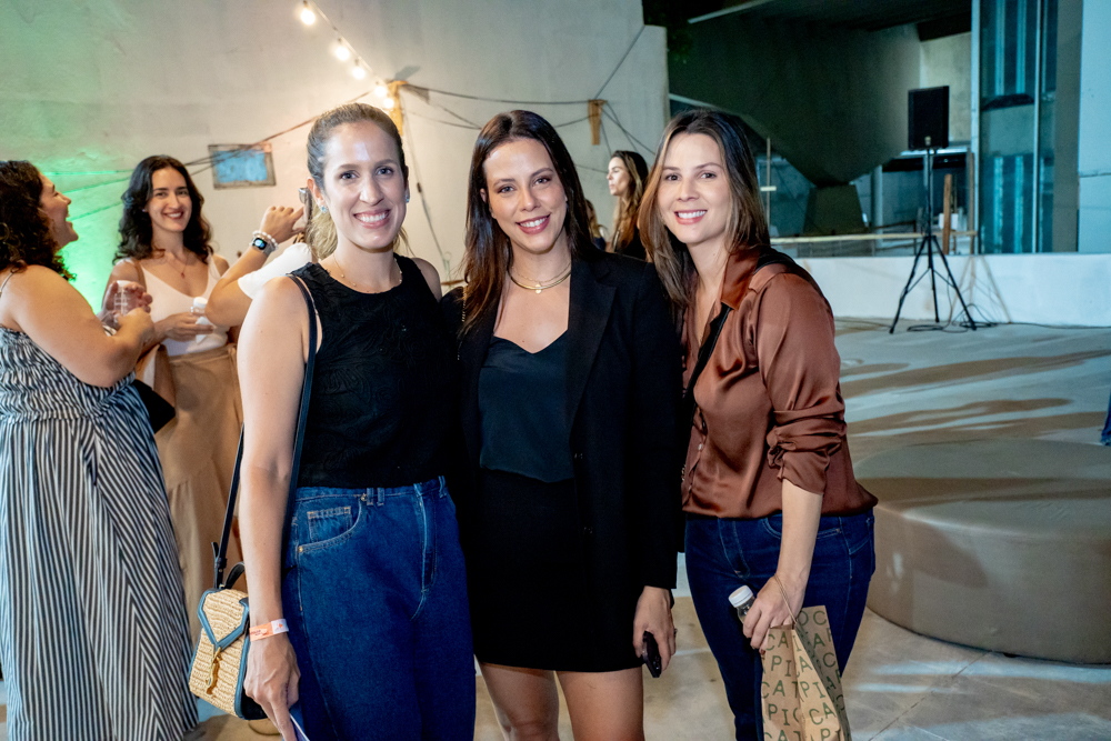 Paula Galvão, Rebeca Parente E Priscila Araújo