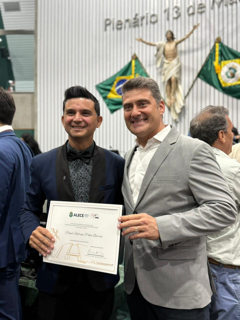 Paulo Rodrigo E Vicente De Paiva