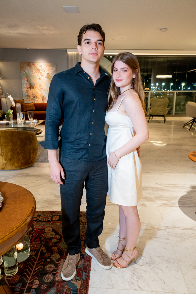 Pedro Carvalho, Esther Pinheiro (2)