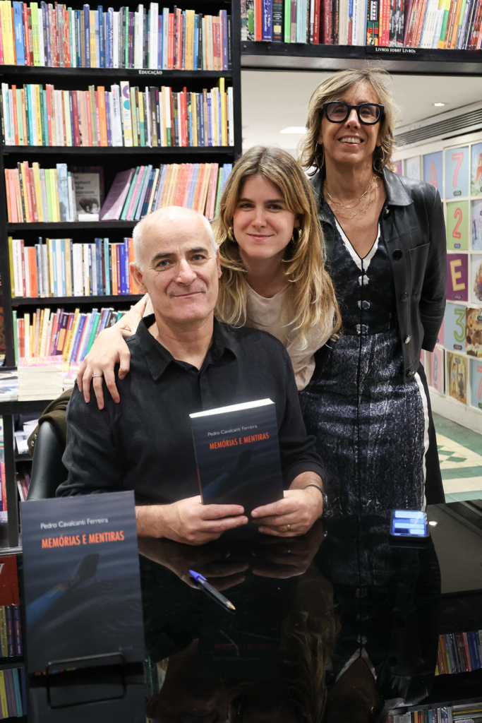 Pedro Cavalcanti Ferreira, Julia Couto E Ana Couto