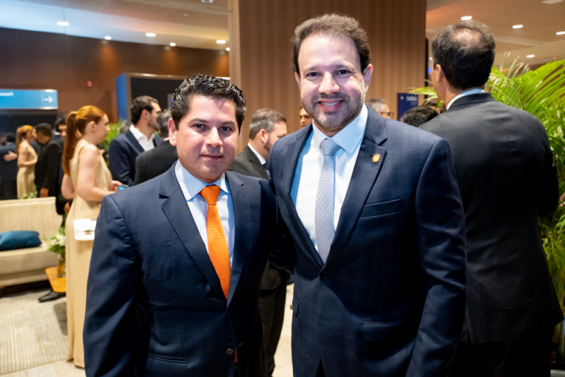 Noite de reconhecimento - VICTA Engenharia é eleita Construtora do Ano no Prêmio da Construção 2025