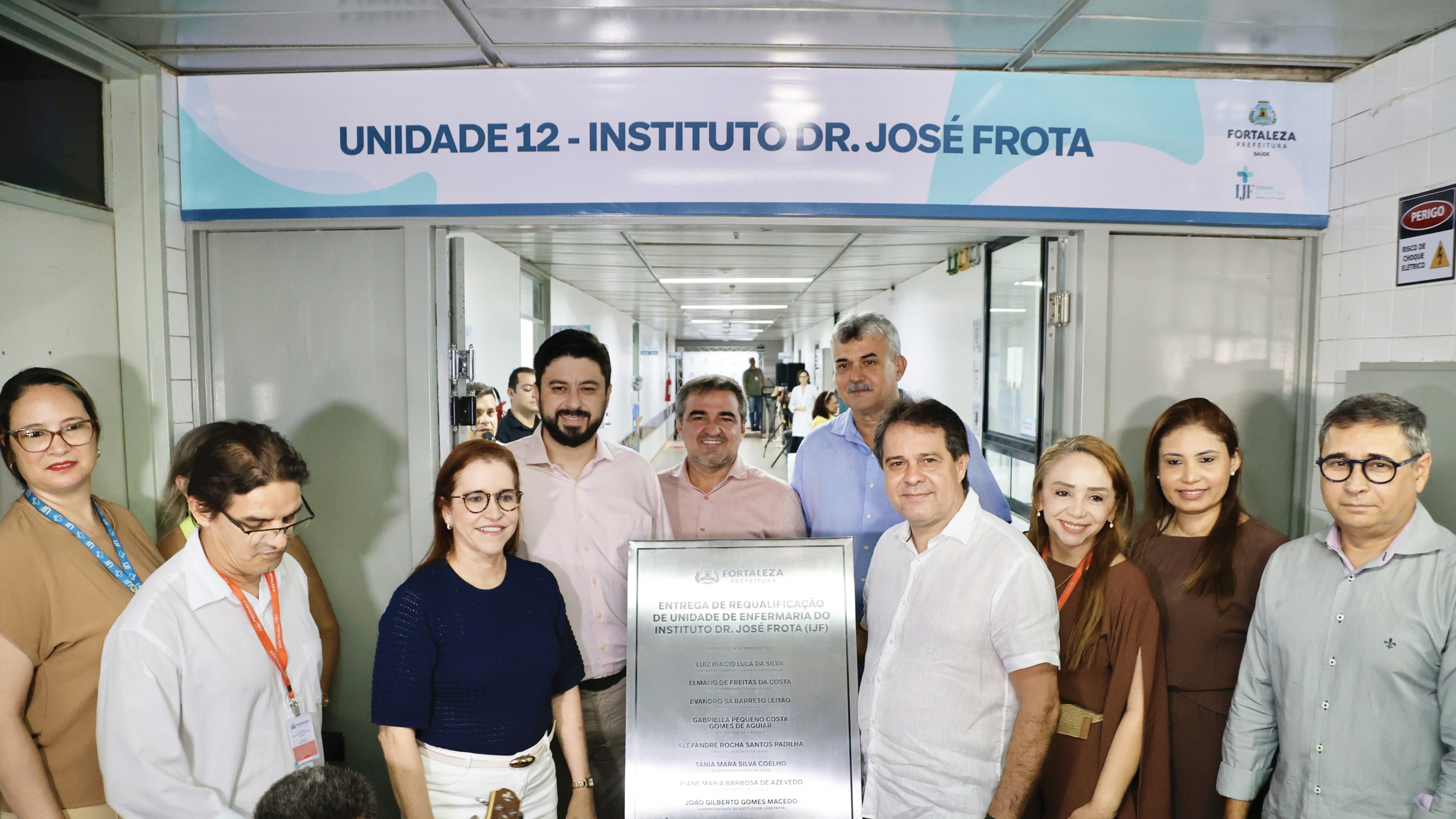 Evandro Leitão inaugura reforma do IJF e confirma investimentos de R$ 20 milhões em hospitais de Fortaleza