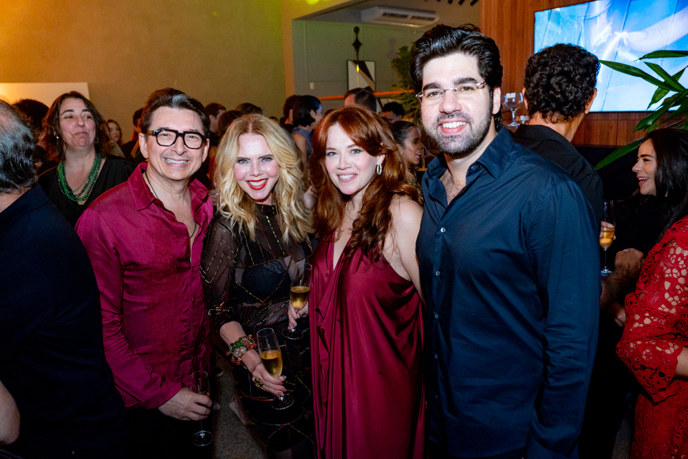 Racine E Branca Mourão, Anik Mourão E Felipe Neves