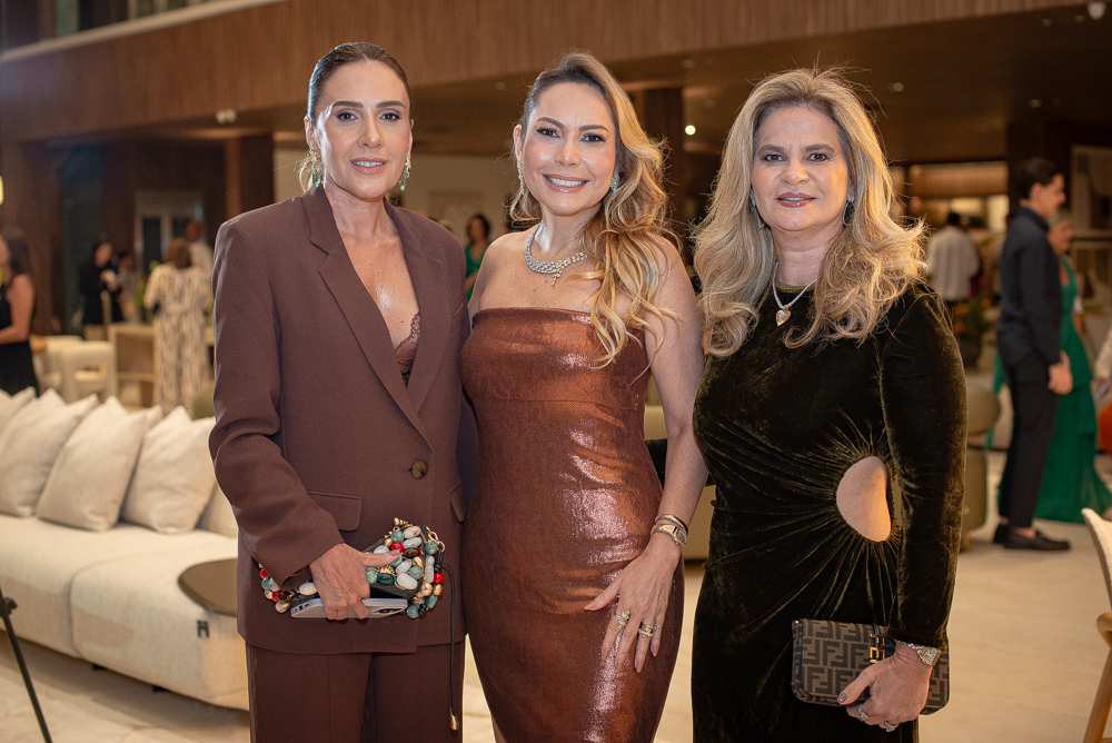 Renata Oliveira, Talynie Mihaliuc E Germana Wanderley (2)