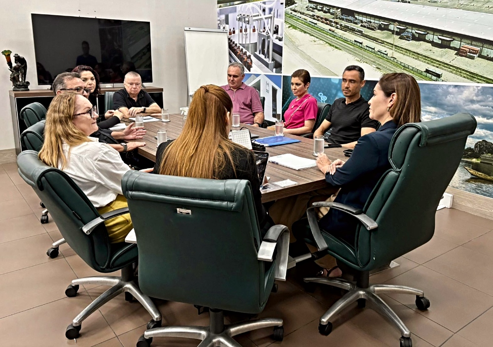SDE discute a instalação de unidade empresarial na cidade de Pedra Branca