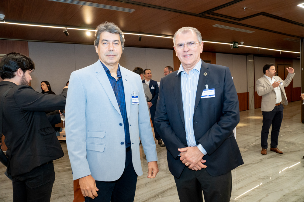 Ricardo Fialho Colares E Randal Pompeu