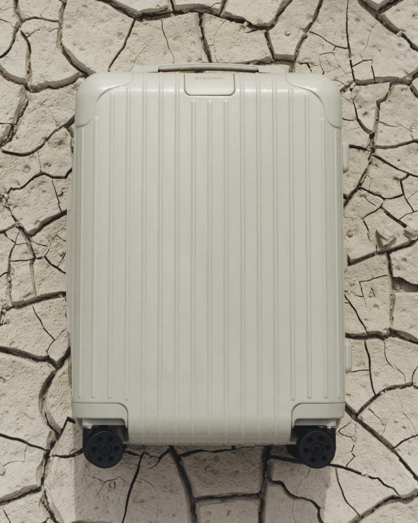 Rimowa Essential Clay