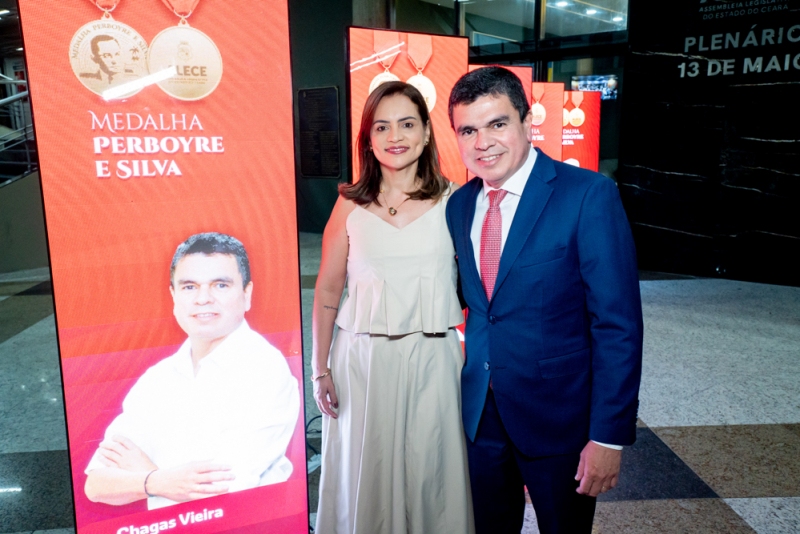 Reconhecimento público - Chagas Vieira e Heraldo Pereira são agraciados com a Medalha Perboyre e Silva em cerimônia na Alece