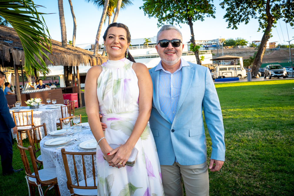 Roberta Fernandes E Marcos Bezerra (1)