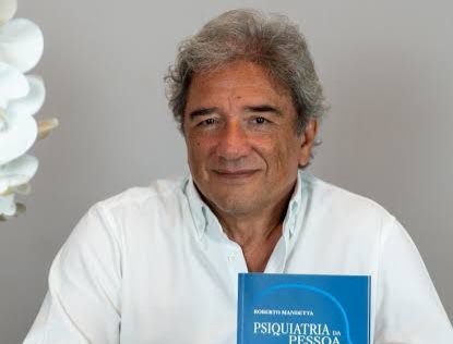 Novo livro de Roberto Mandetta ganha lançamento no Ideal Clube