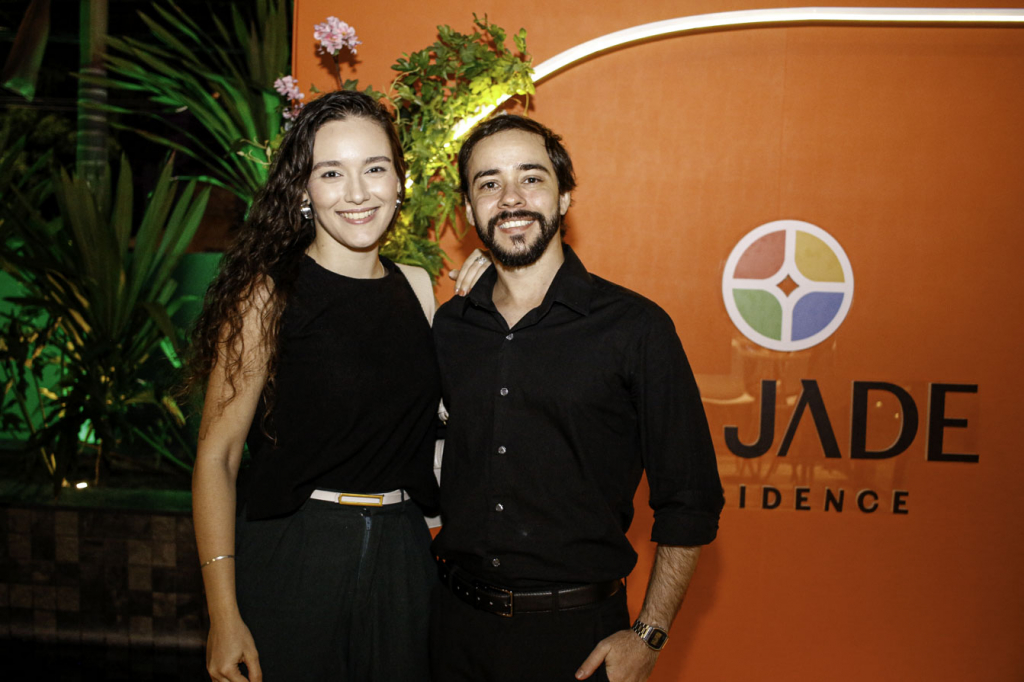 Samantha Magalhães E Yuari Oliveira