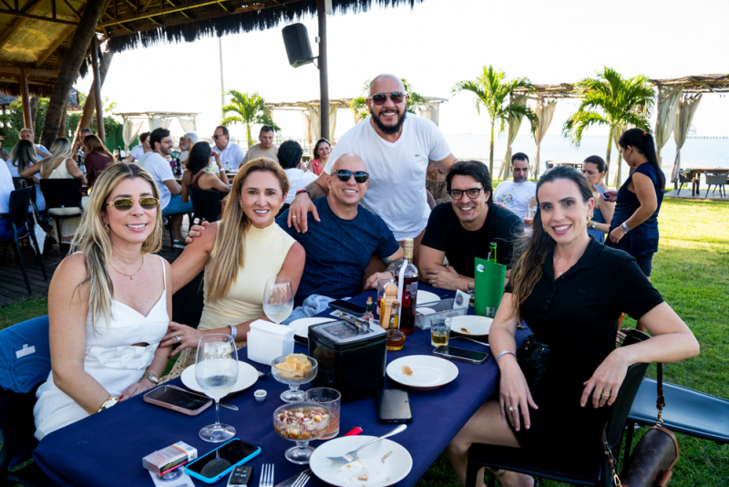 Sunny vibes - Encontros, boa música e dias ensolarados dão o tom do fim de semana no Iate Clube de Fortaleza