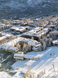 Saveclip.app 572721127 18537653722050285 7995569134471185980 N