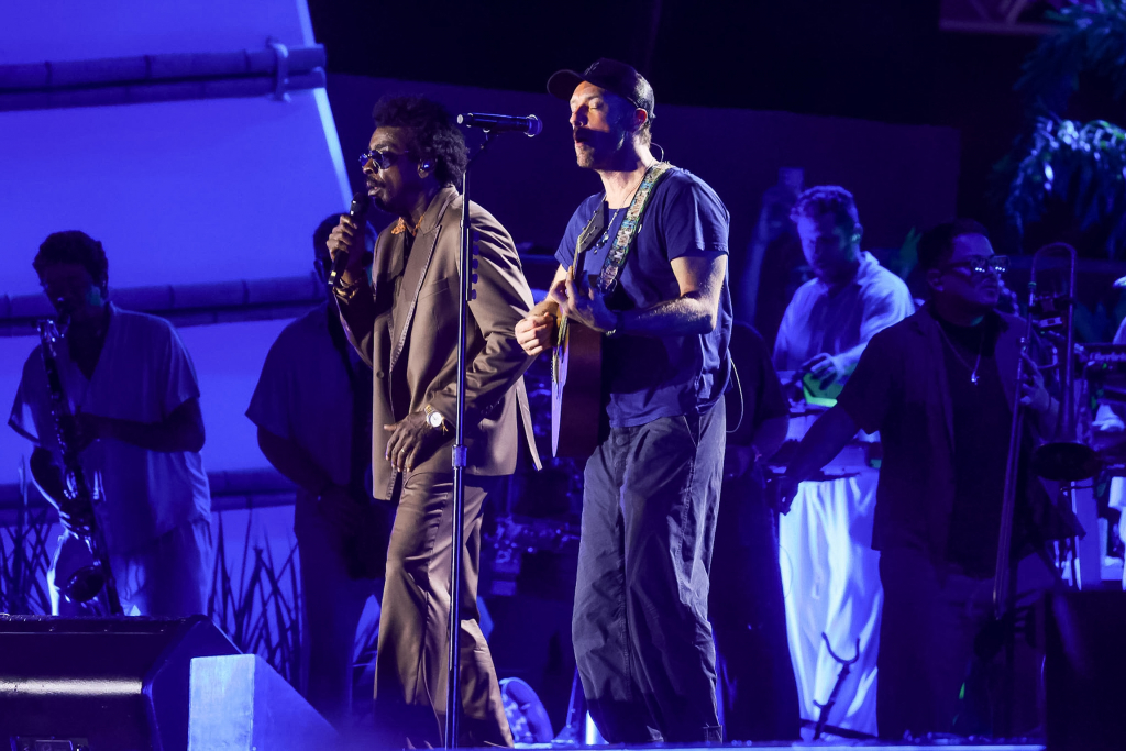 Seu Jorge E Chris Martin (2)