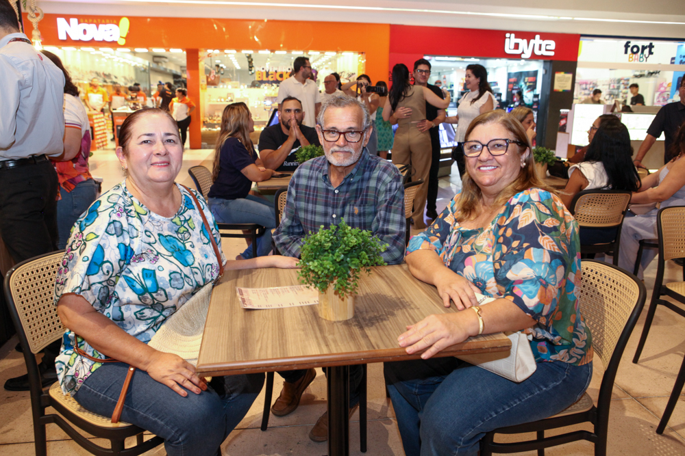 Simone Nobre, Julio Carvalho E Eliene Abreu (1)